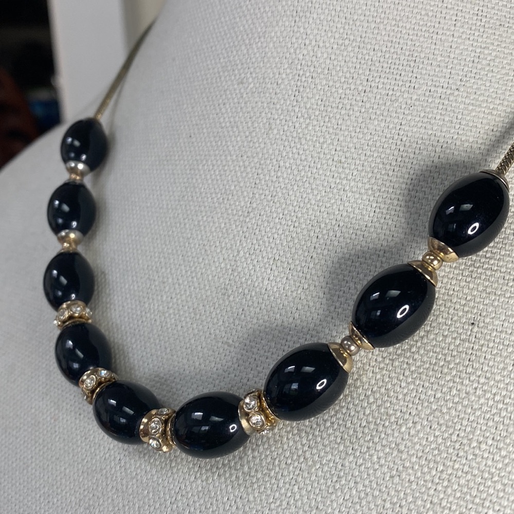 Vintage AK black bead rhinestone necklace - Picture 2 of 6